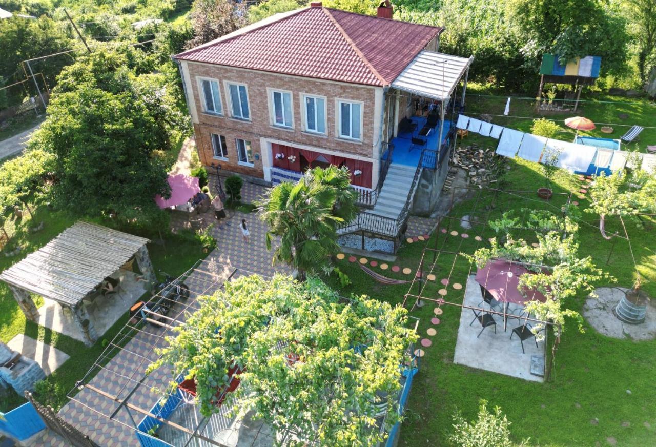 Iveri House Kutaisi Exteriör bild